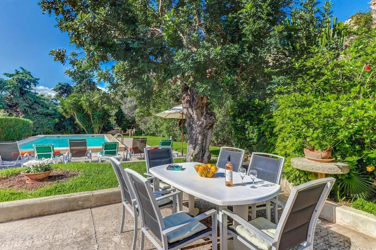 Villa Can Segui By Villa Plus Port de Pollenca 0*,